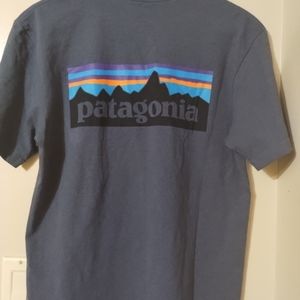 Patagonia shirt size small